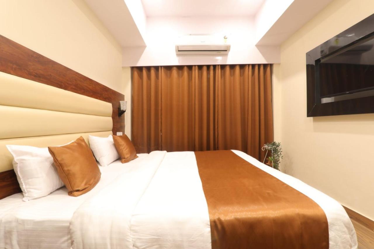 Hotel Blueark Лакхнау Экстерьер фото